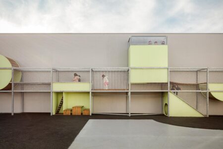 Escuela San Antonio. Ele Arkitektura. Seleccionados Premios ROOM: Categoría: Proyecto de Arquitectura