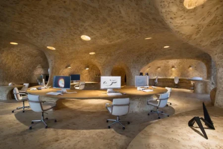 Oficina cueva. Javier Senosiain. Arquitectura orgánica