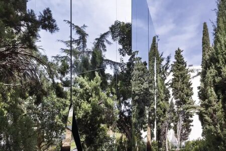 A Reflection of Who We Are. Summunstudio. Seleccionado Premios ROOM. Categoría: Premio Espacios Efímeros