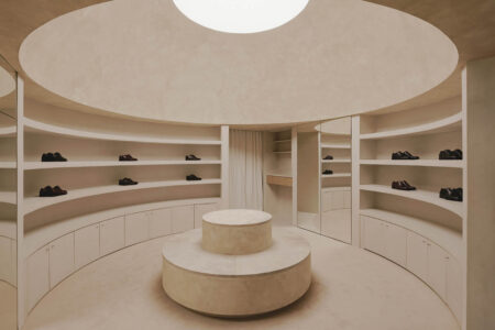Tienda Diplomatic. Studio Diir. Seleccionado Premios ROOM. Categoría: Premio Futuro