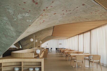Restaurante Museo Marítimo del Cantábrico. ZOOCO Studio. Seleccionado Premios ROOM. Categoría: Premio Proyecto de Interiorismo