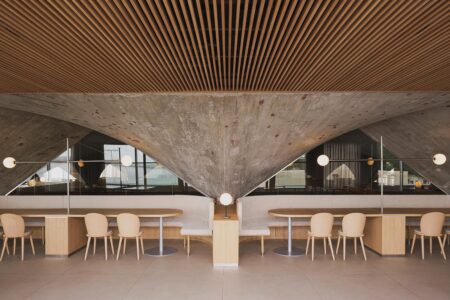 Restaurante Museo Marítimo del Cantábrico. ZOOCO Studio. Seleccionado Premios ROOM. Categoría: Premio Proyecto de Interiorismo
