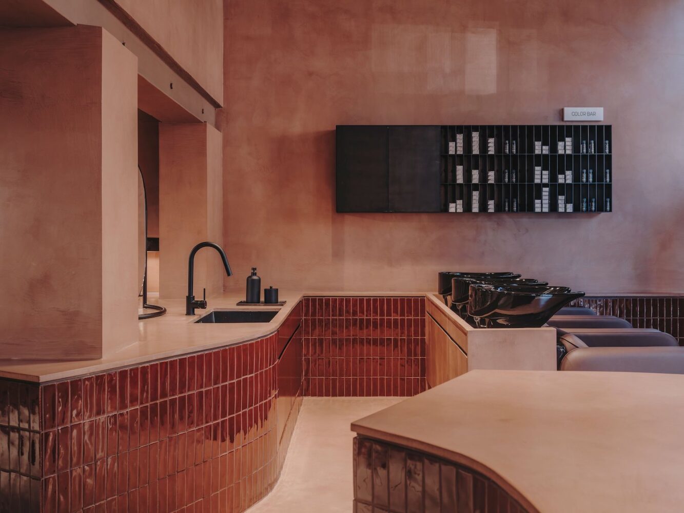 modernismo catalán, salón de belleza, CurlyLab, Miriam Barrio Studio