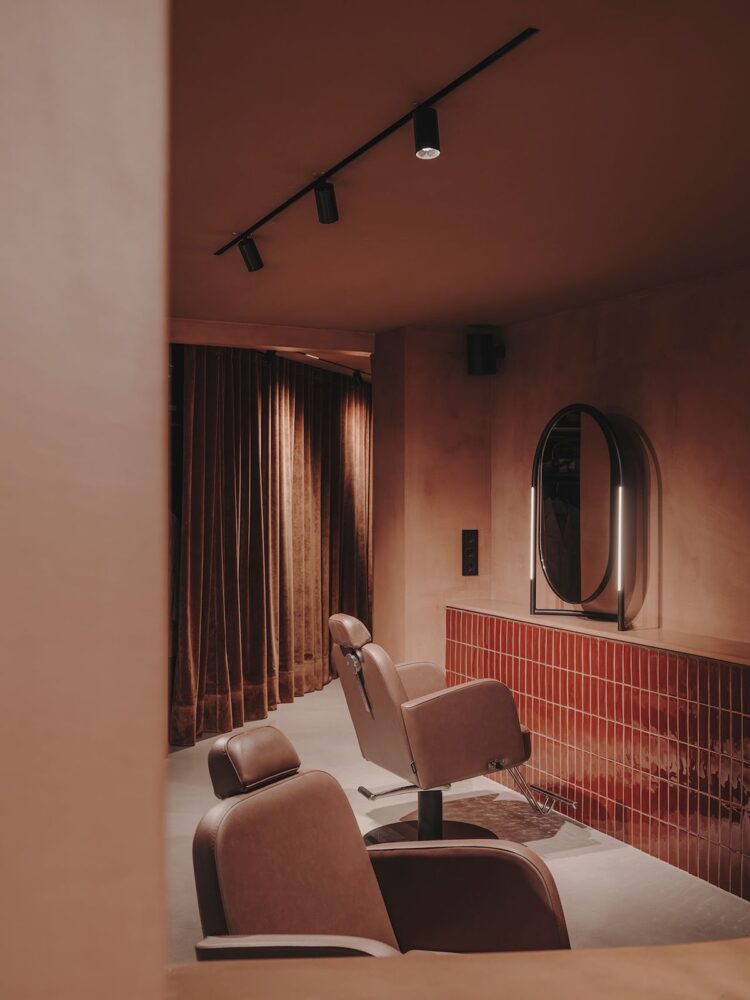 modernismo catalán, salón de belleza, CurlyLab, Miriam Barrio Studio