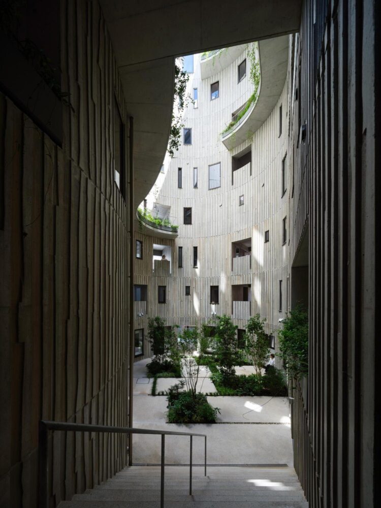 brutalismo, Tenjincho Place, apartamentos, Hiroyuki Ito Architects