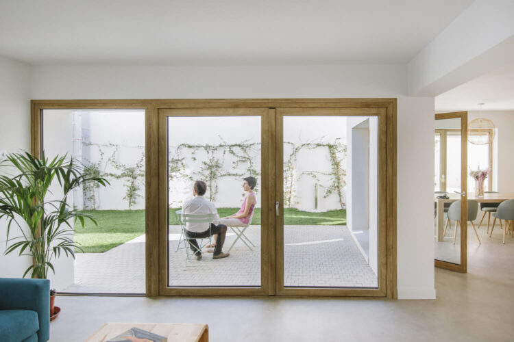 Reforma y Rehabilitación EnerPHit Passivhaus en Madrid por Estudio Mínima