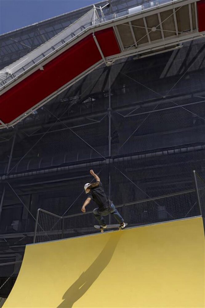 Cycloid Piazza Skatepark. Raphael Zarka. Centre Pompidou Paris.