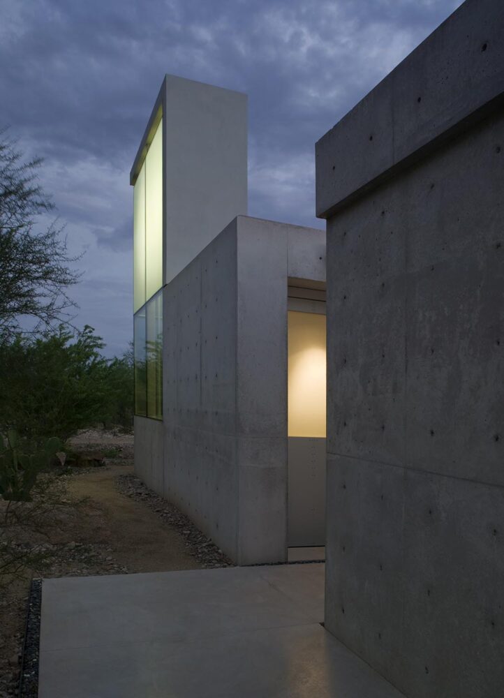 Desert City House. Phoenix, Arizona. Marwan Al Sayed Architects