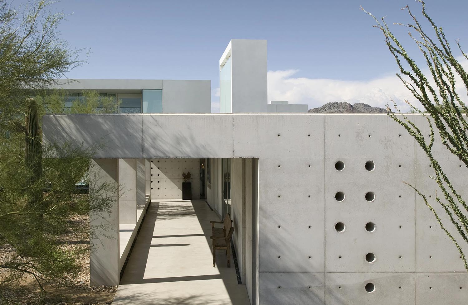 Desert City House. Phoenix, Arizona. Marwan Al Sayed Architects
