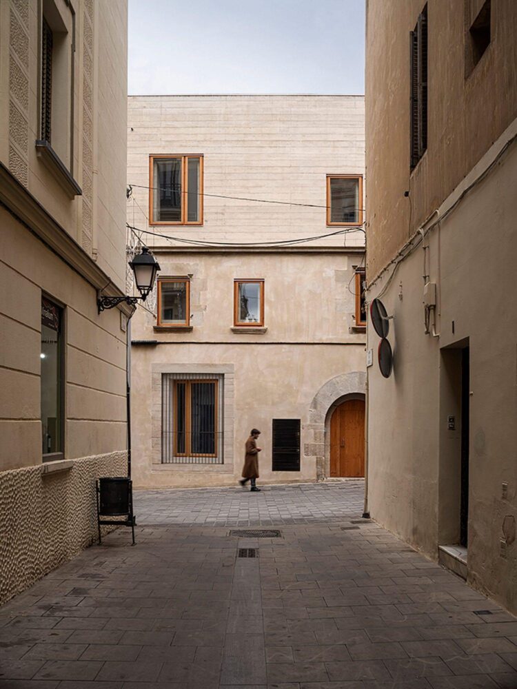 Casa 1736, H Arquitectes, Barcelona