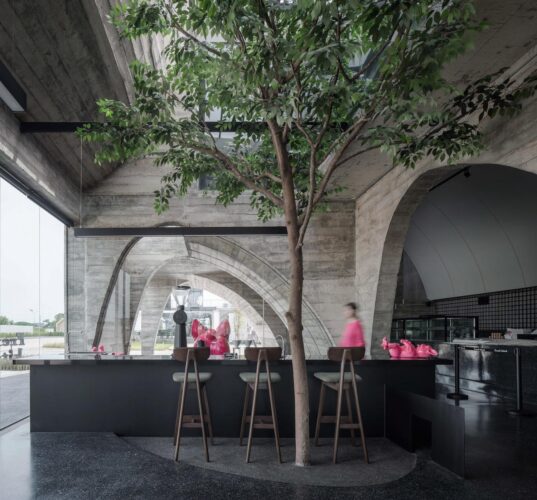 pastelería, Tailandia, catedral de hormigón, TOUCH architect