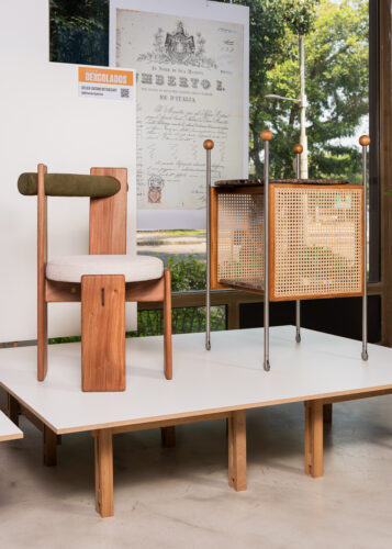 Feira Dex. Exposición de Muebles de Diseño Brasileño Contemporáneo