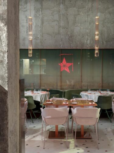 Pink Mama Restaurant. Crosby Studios. Foto: © Mikhail Loskutov