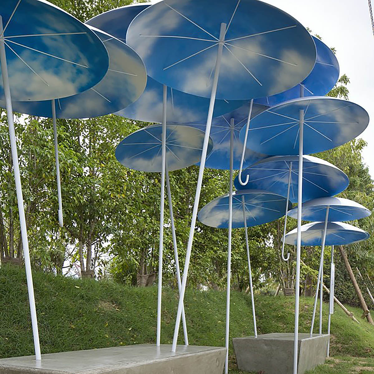 Bus Stop. Suppose Design Office