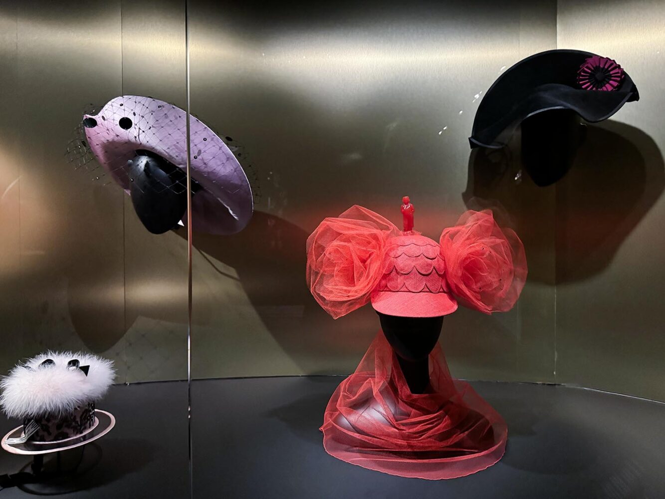 sombrero, Palais Galliera, Stephen Jones