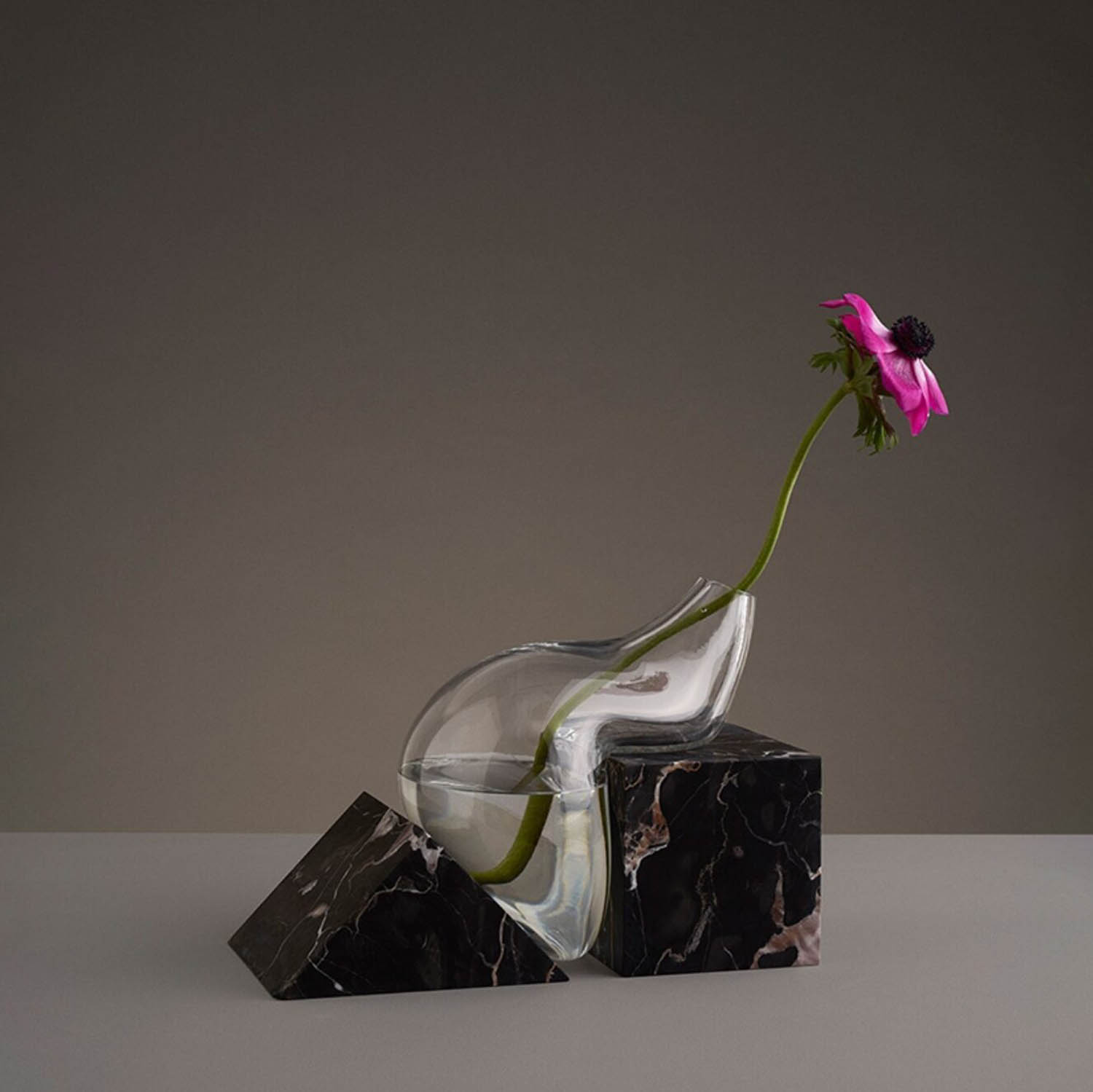 Indefinite Vases. Studio E.O.
