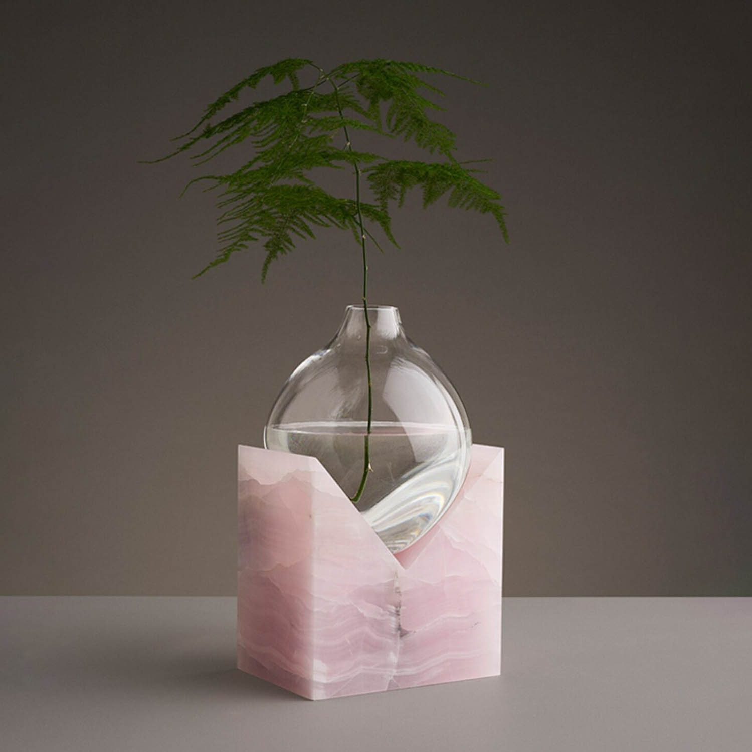 Indefinite Vases. Studio E.O.