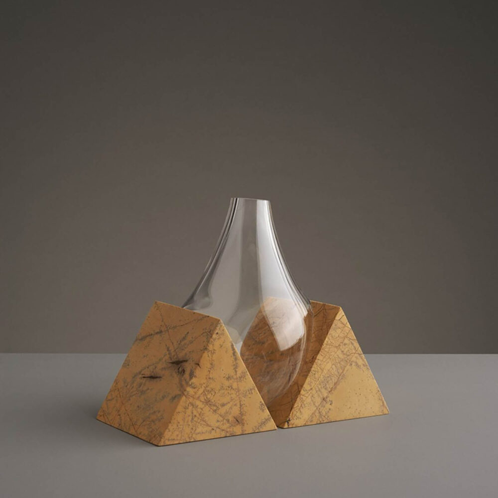 Indefinite Vases. Studio E.O.