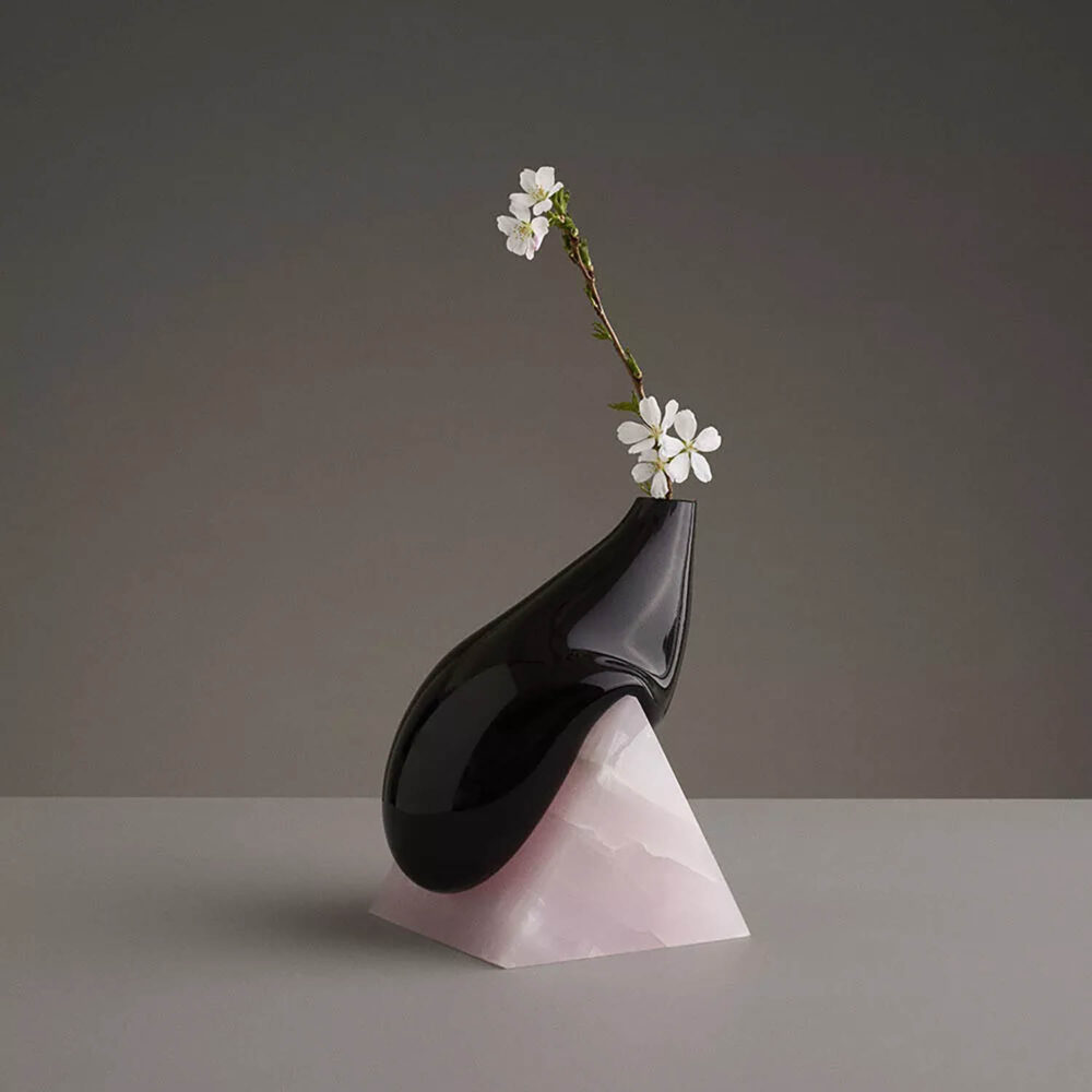 Indefinite Vases. Studio E.O.