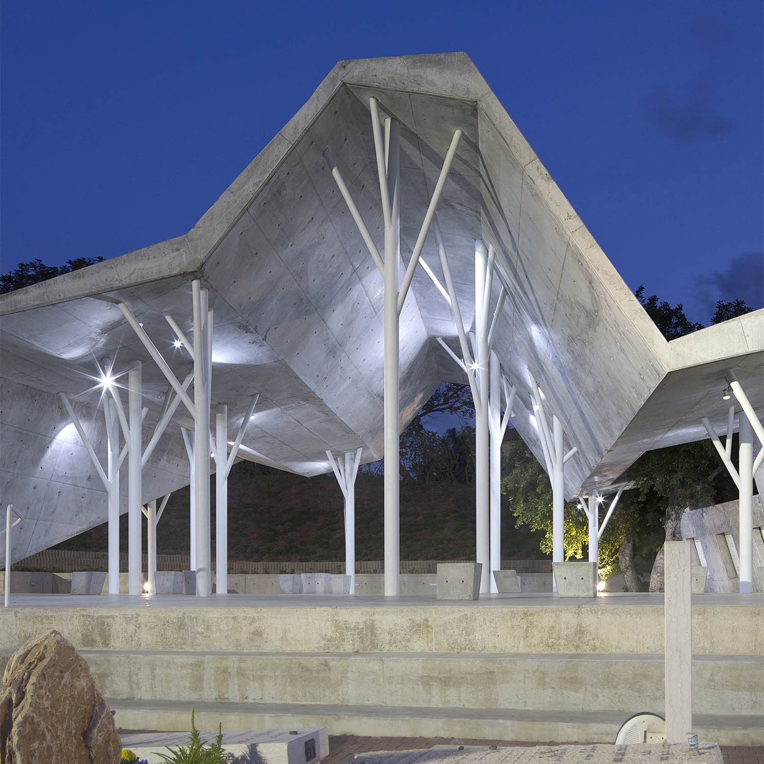 Ron Shenkin. Open Sided Shelter Gathering