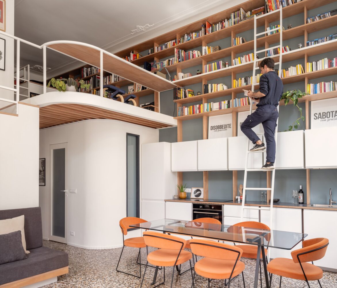 llabb, Tiny Grandeur. Photo by Anna Positano, Gaia Cambiaggi | Studio Campo.