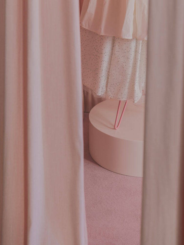 rosa, minimalismo, Memphis, madridmanso, copaia estudio
