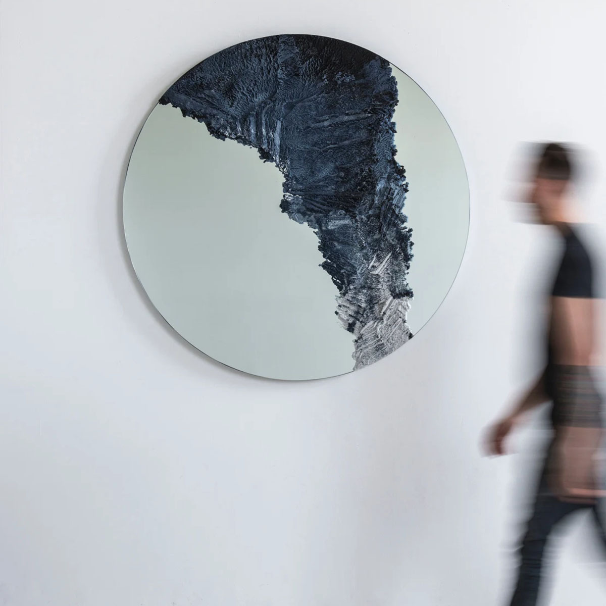 Drift Mirrors. Fernando Mastrangelo