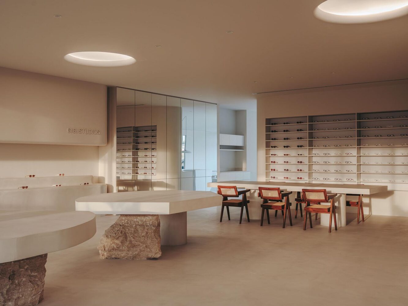GIGI Studios Offices. Isern Serra. Arquitecrura española