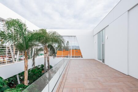 Aldimesa HQ. Martínez Amores Arquitectos. Porcelanosa