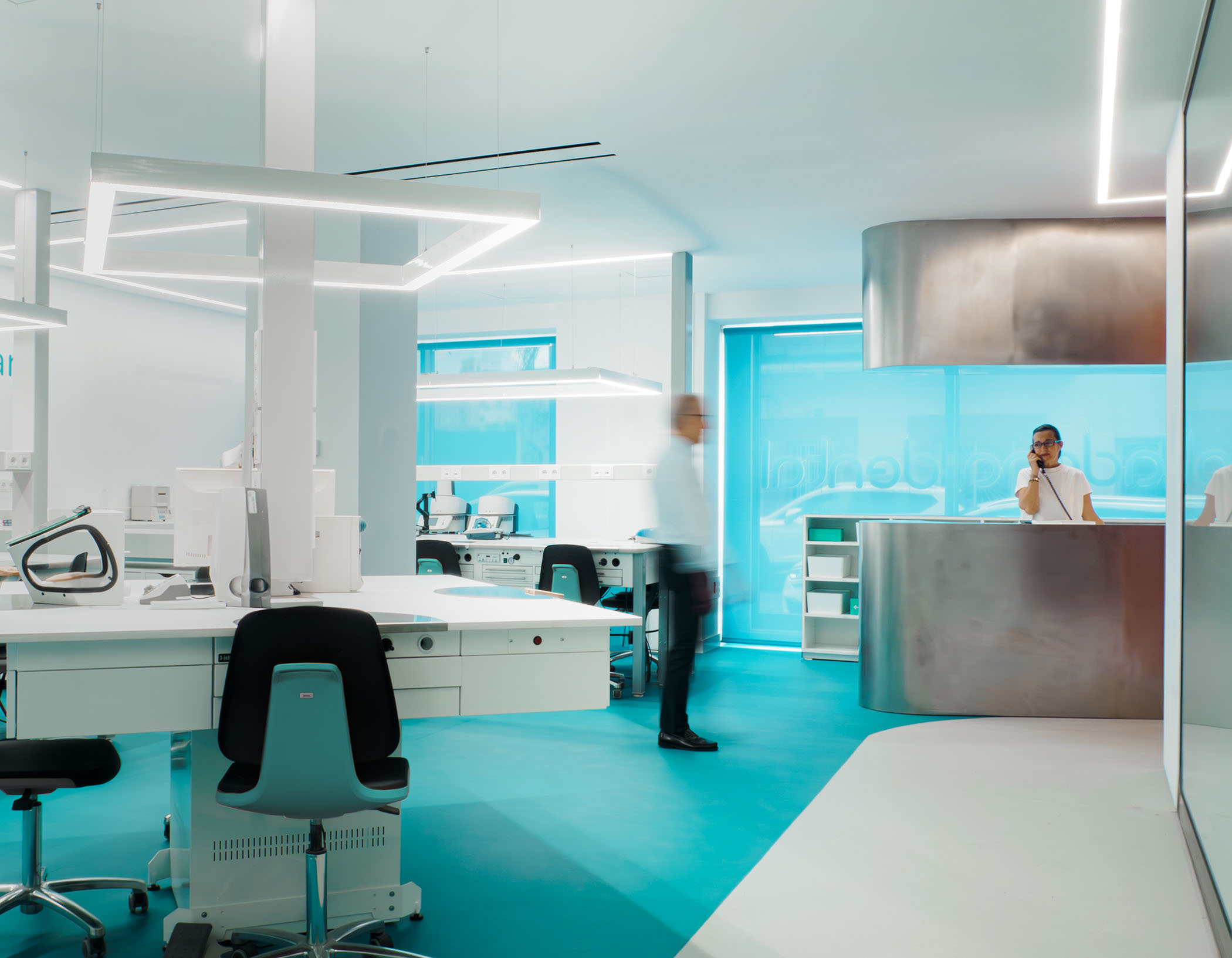 Adana Dental. Diseño de BIAN. Tenerife, España © Fotografías de BIAN