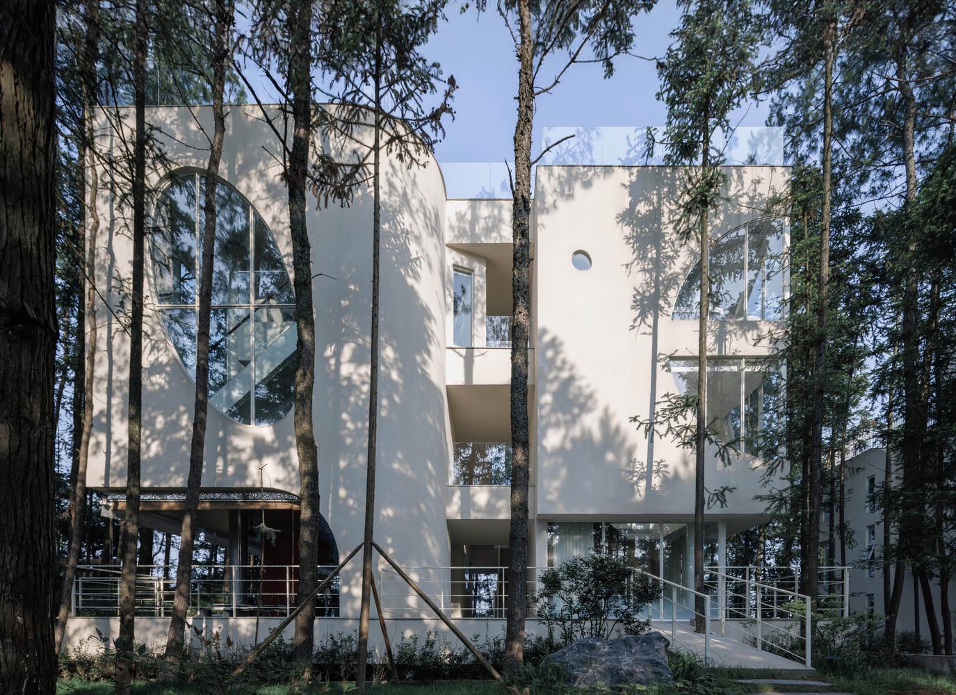 arquitectura orgánica, arquitectura brutalista, Wilburban Architects