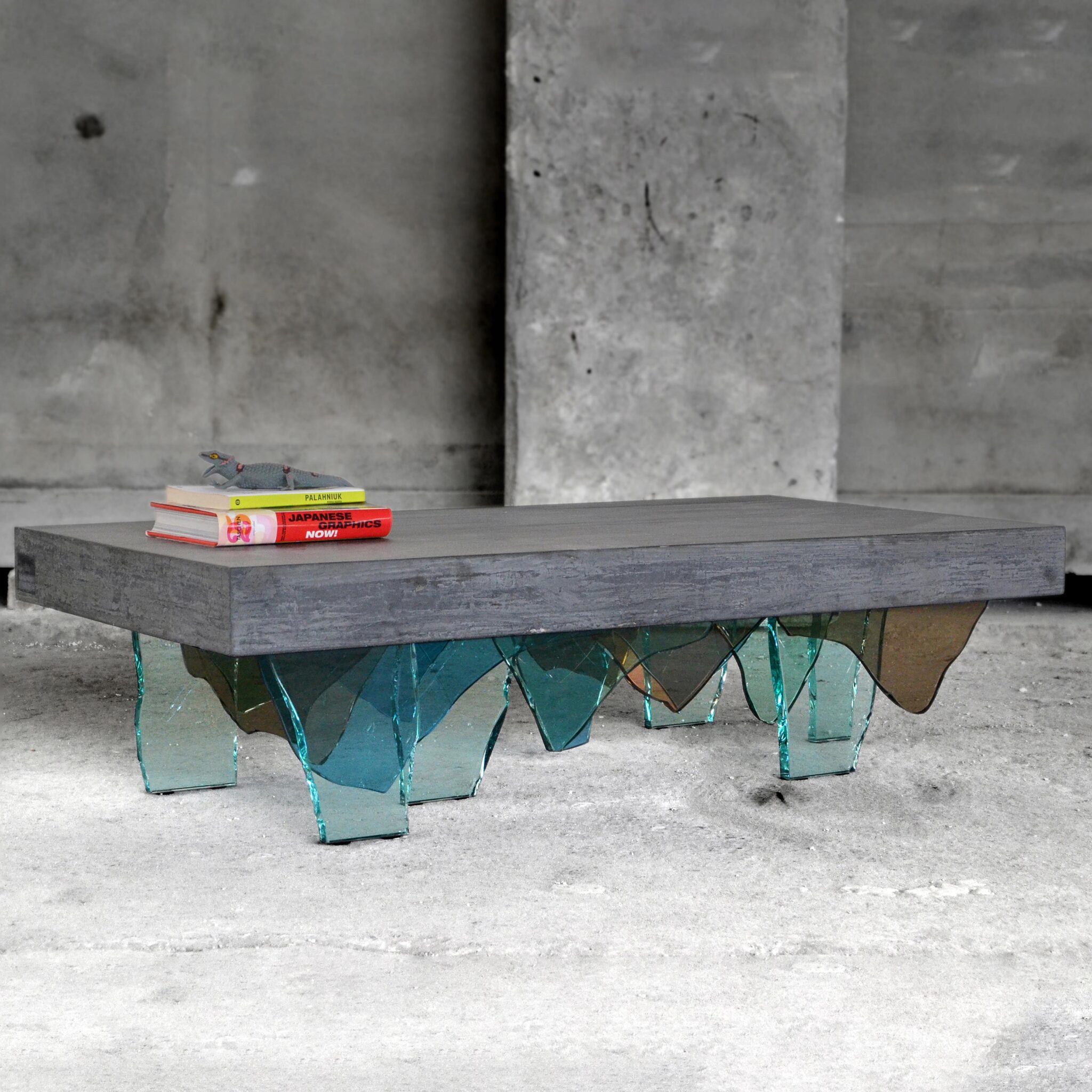 Concreto Coffeetable. Daniele Ragazzo