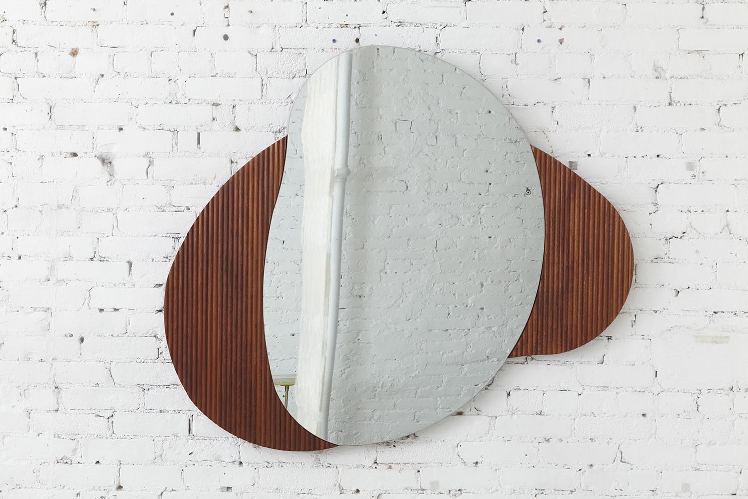 Mairea Mirror. Vonnegut kraft. Diseñadores americanos de mobiliario