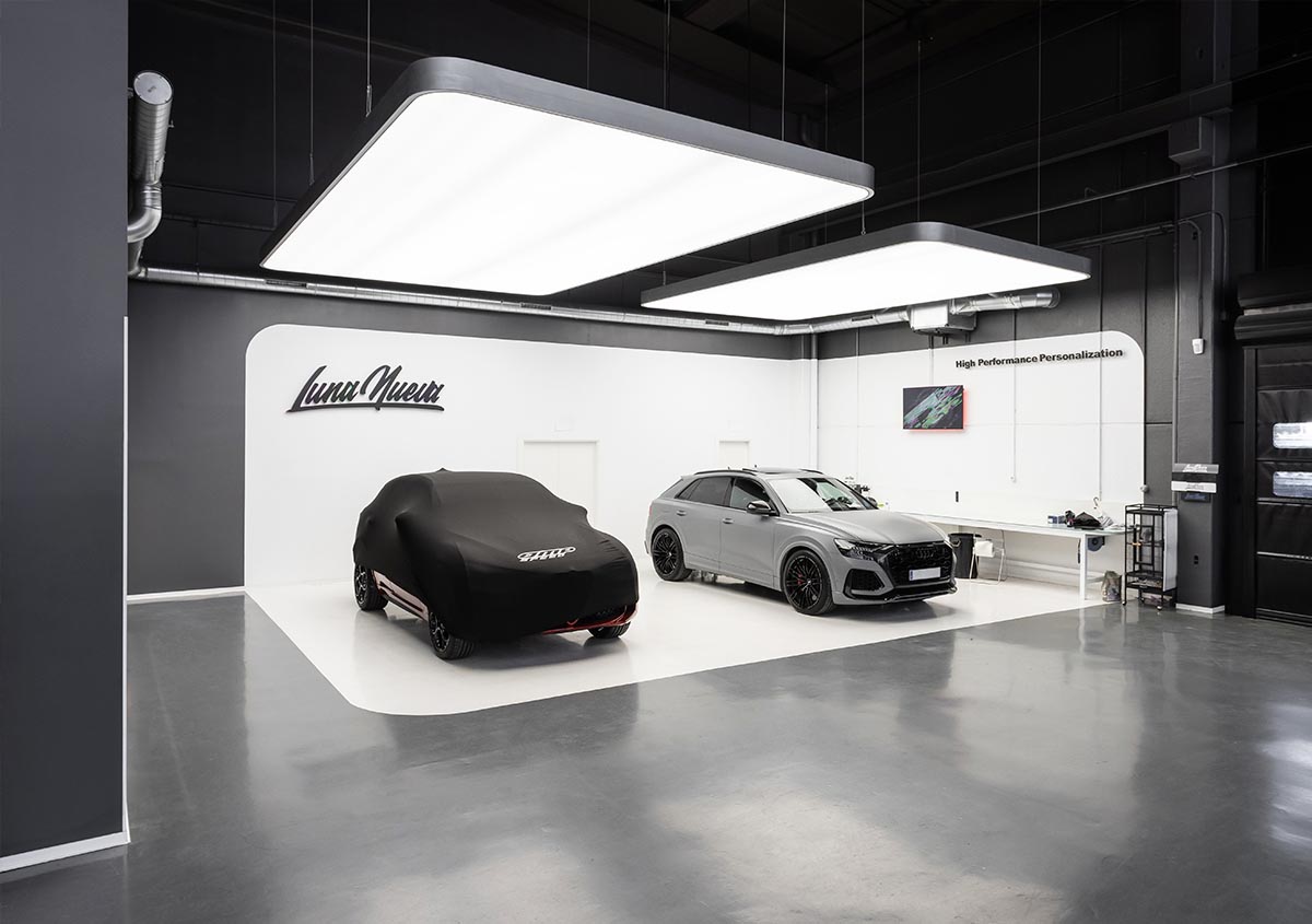 Luna Nueva, Taller de coches, Stone Designs