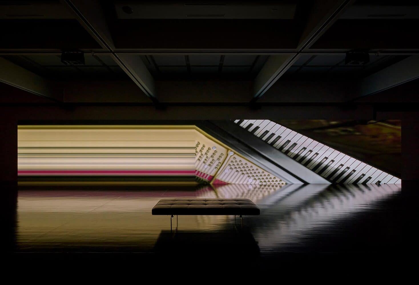 Seeing sound, hearing time. Ryuichi Sakamoto. Museum of Contemporary Art Tokyo, 2024 (MOT Tokio)