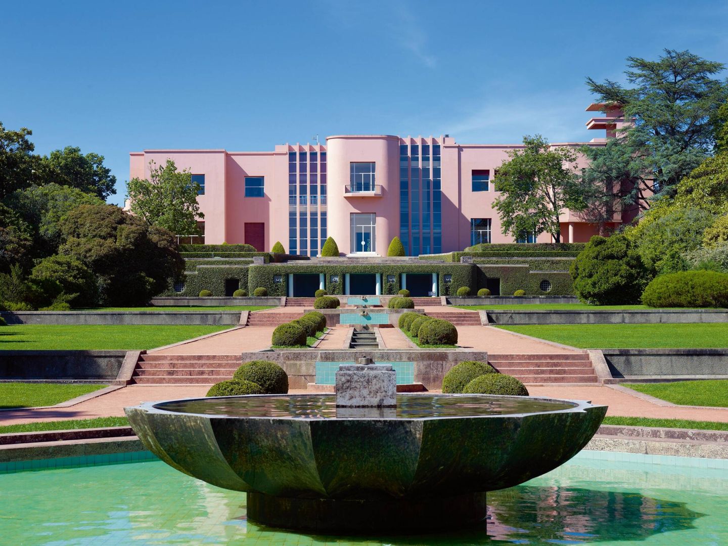 Villa Serralves. 150 casas imprescindibles. Arquitectura residencial