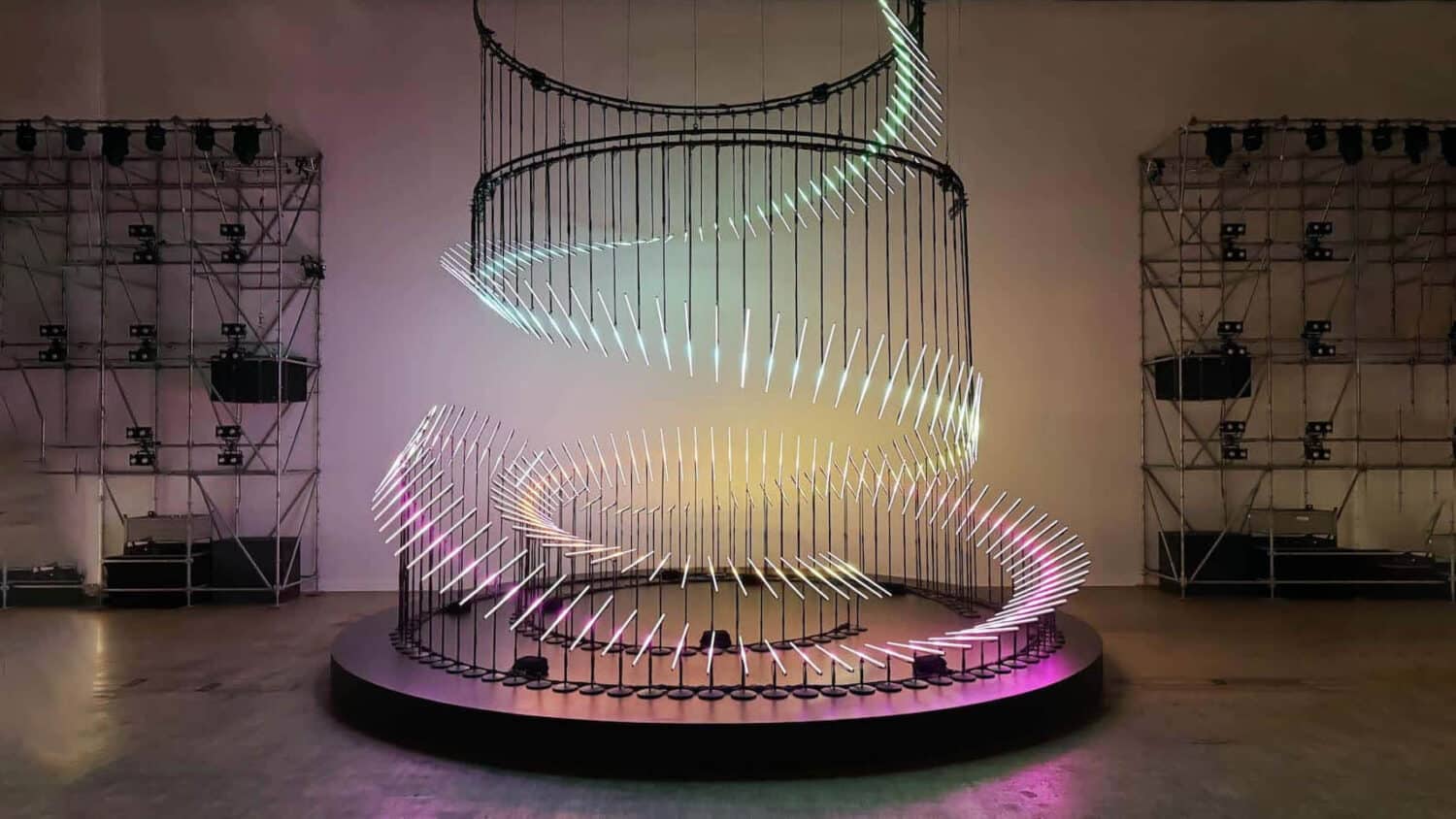 Nautilus. Collectif Scale. Into the Light, light art. La Villette