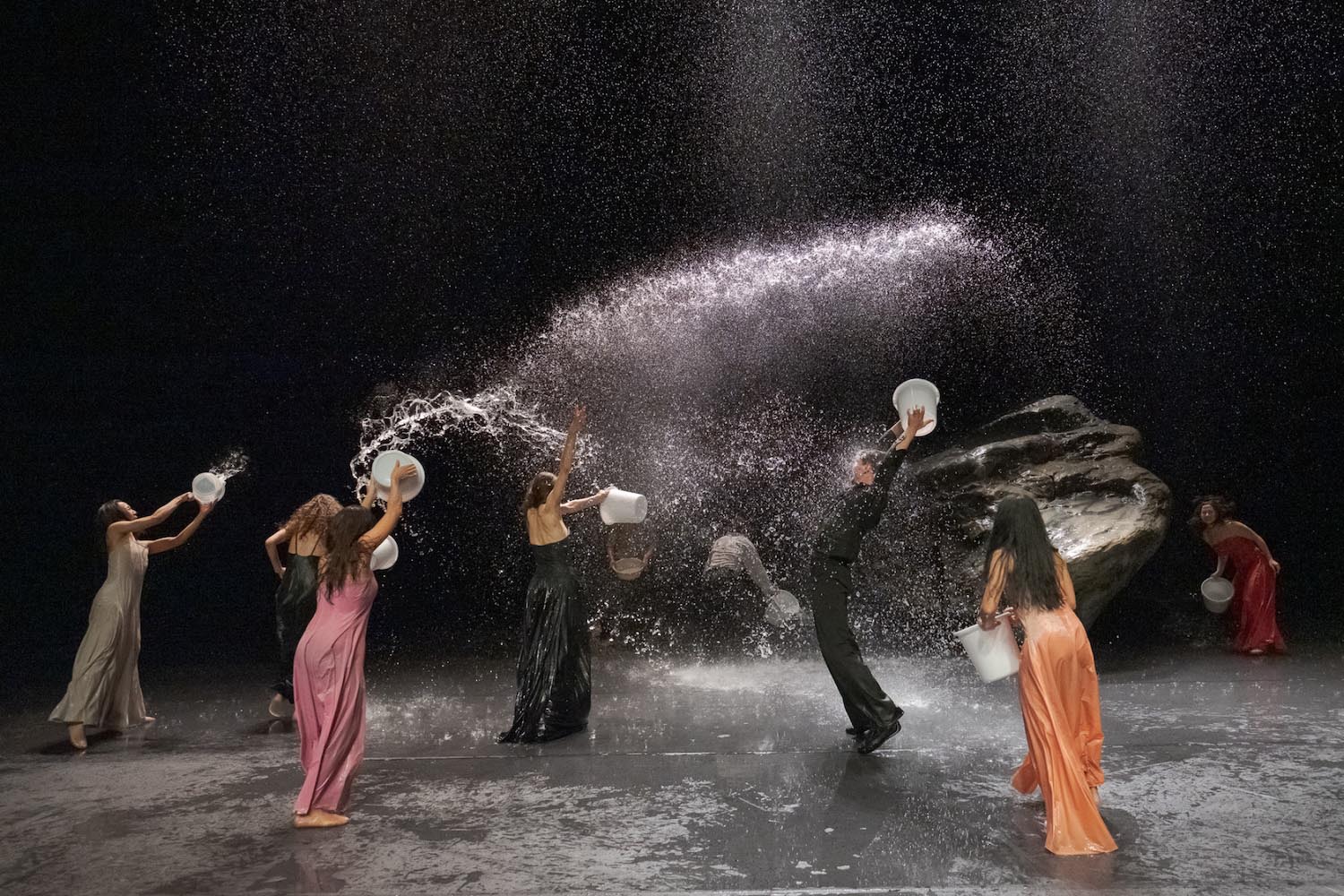 Pina Bausch, Tanztheater Wuppertal, Vollmond