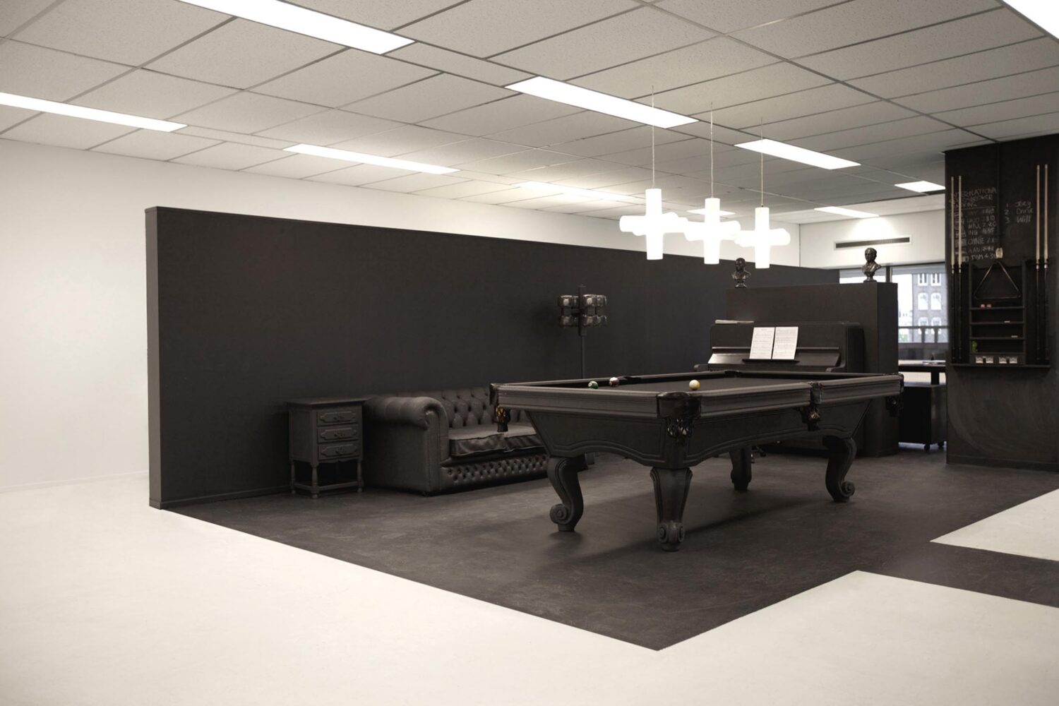 Gummo Offices. i29