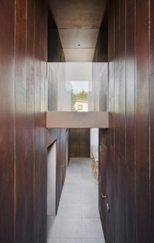 Gallery House. Rául Sánchez Arquitectos. Foto: © José Hevia