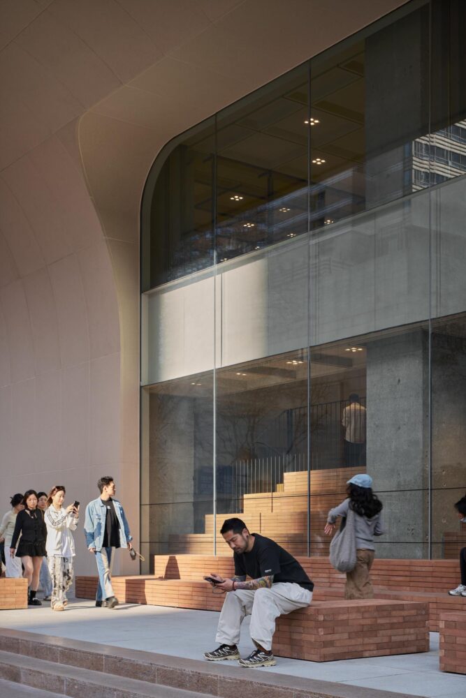 Zara, AIM Architecture