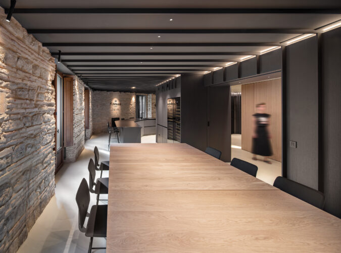 Showcooking oficinas Celebona diseñado por el estudio de interiores Perspectiva Moma en Logroño - La Rioja