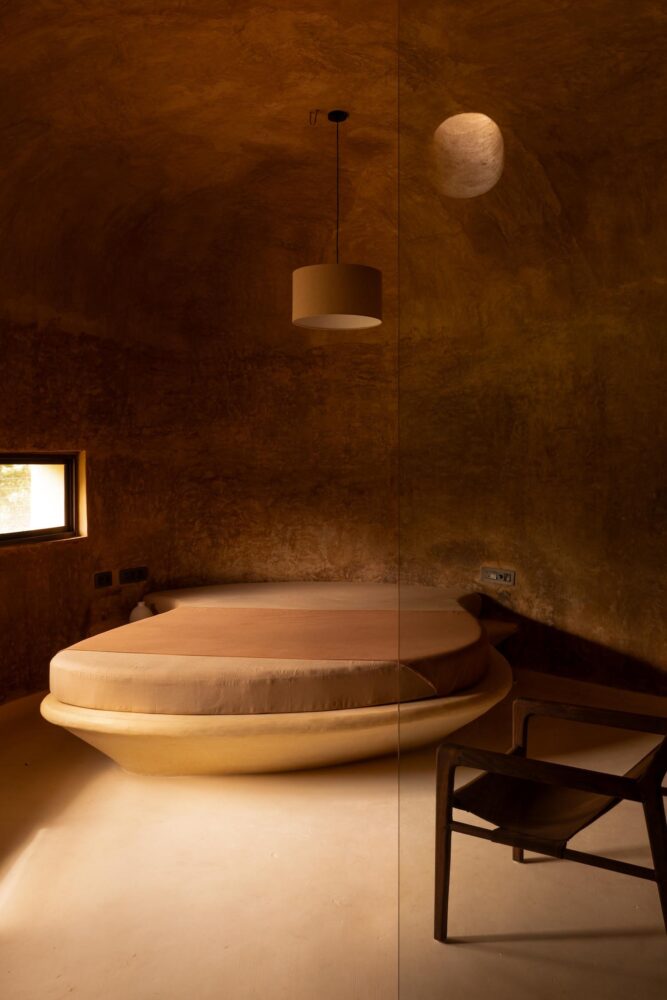 Into the wild house, earthscape studio, caverna