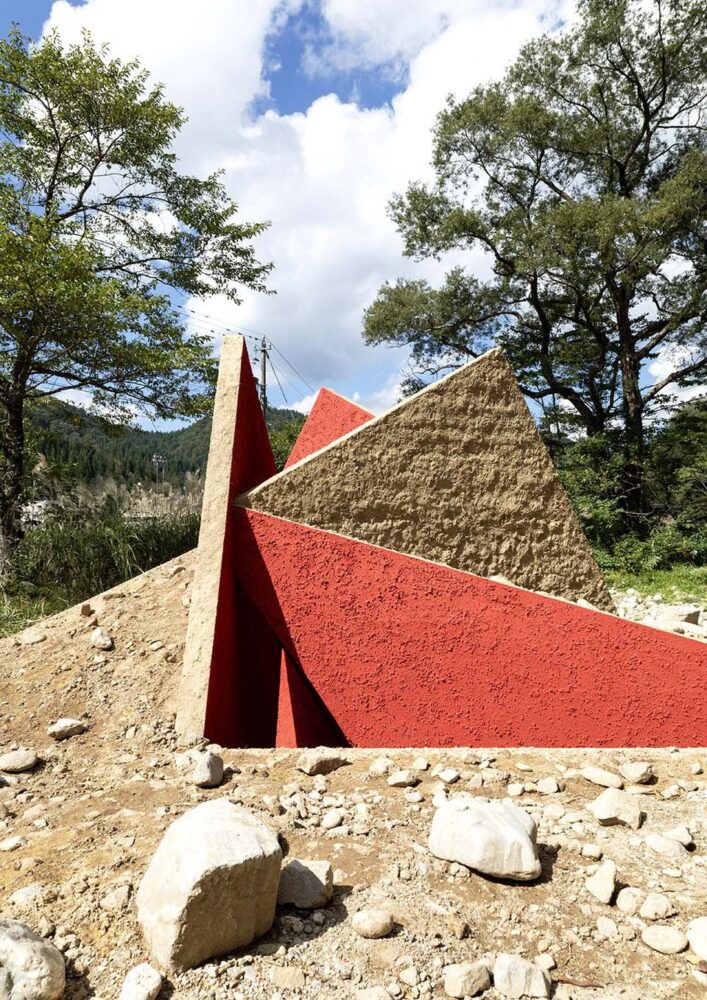 Shrine of Triskele, Hajime Yoshida, land art