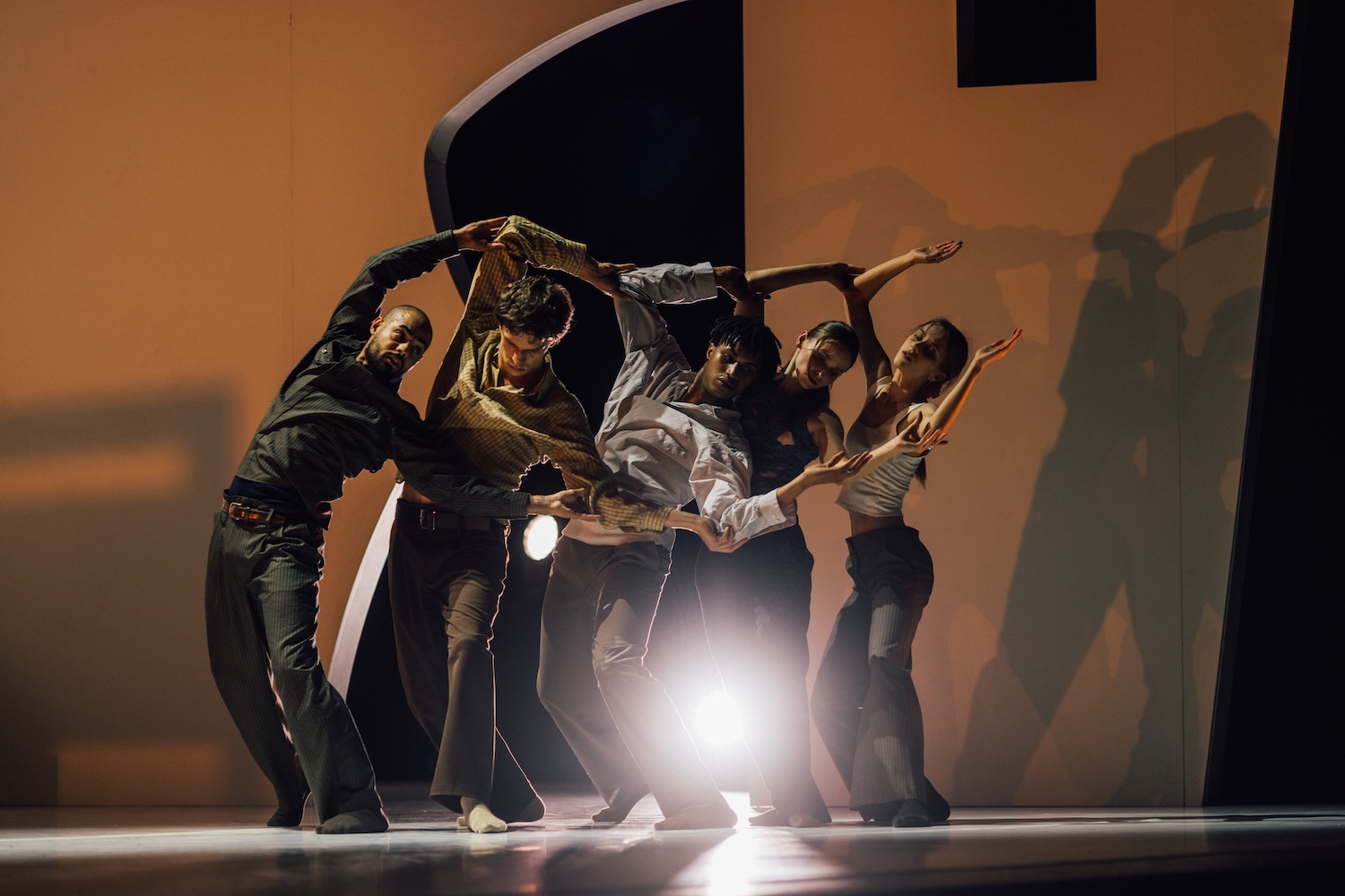 Léo Walk, Maison d’en face, coreografía, vida doméstica