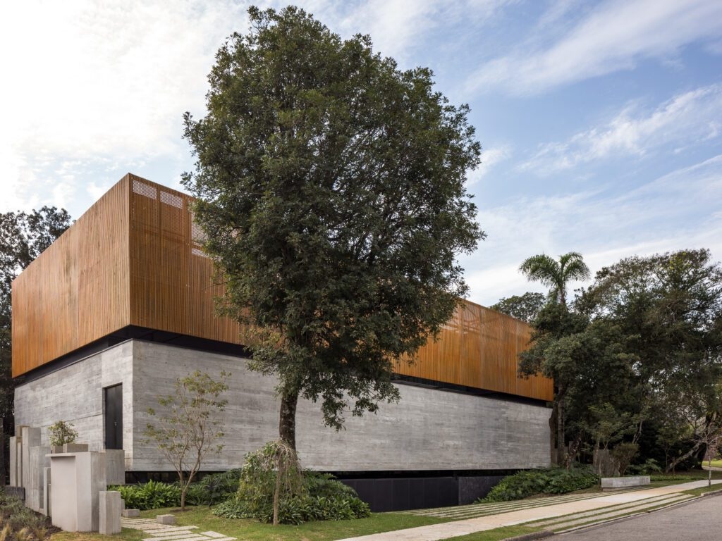 Edra,Casa 17-JB, arquitectura brutalista, Luiz Volpato