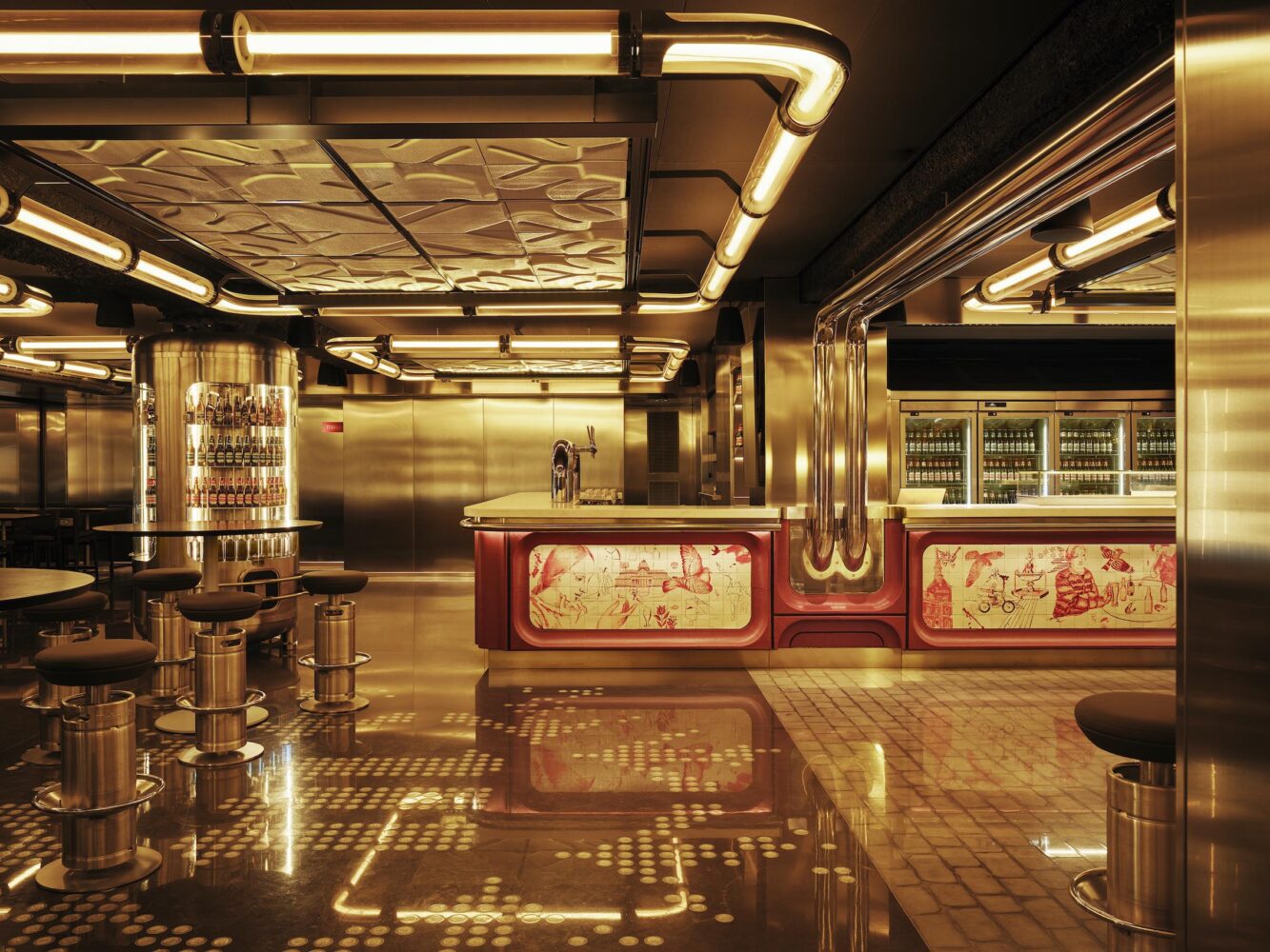 Plaza Mahou, External Referece