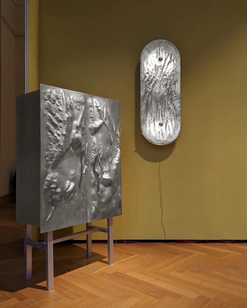 Fragile Inner, tecnología, brazo robótico