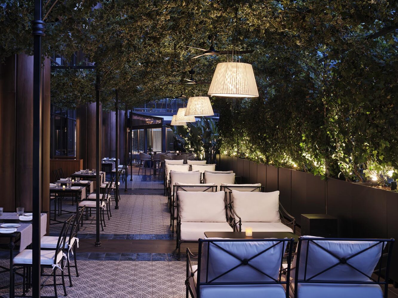 Hotel Sofitel Barcelona Skipper. Tectona