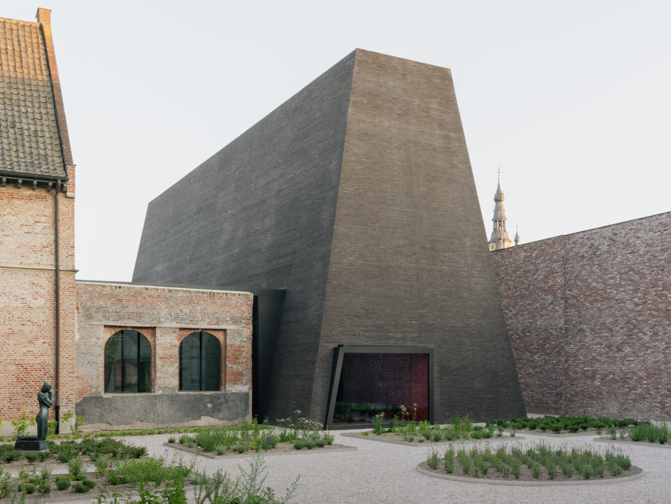 Barozzi Veiga, Abadía Groeninge, Kortirijk